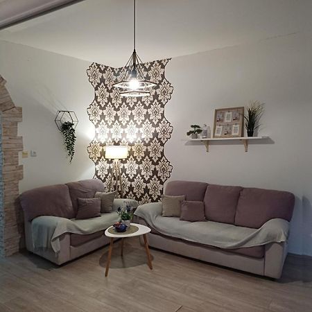 Apartment Green Free Private Parking Novi Sad Eksteriør billede