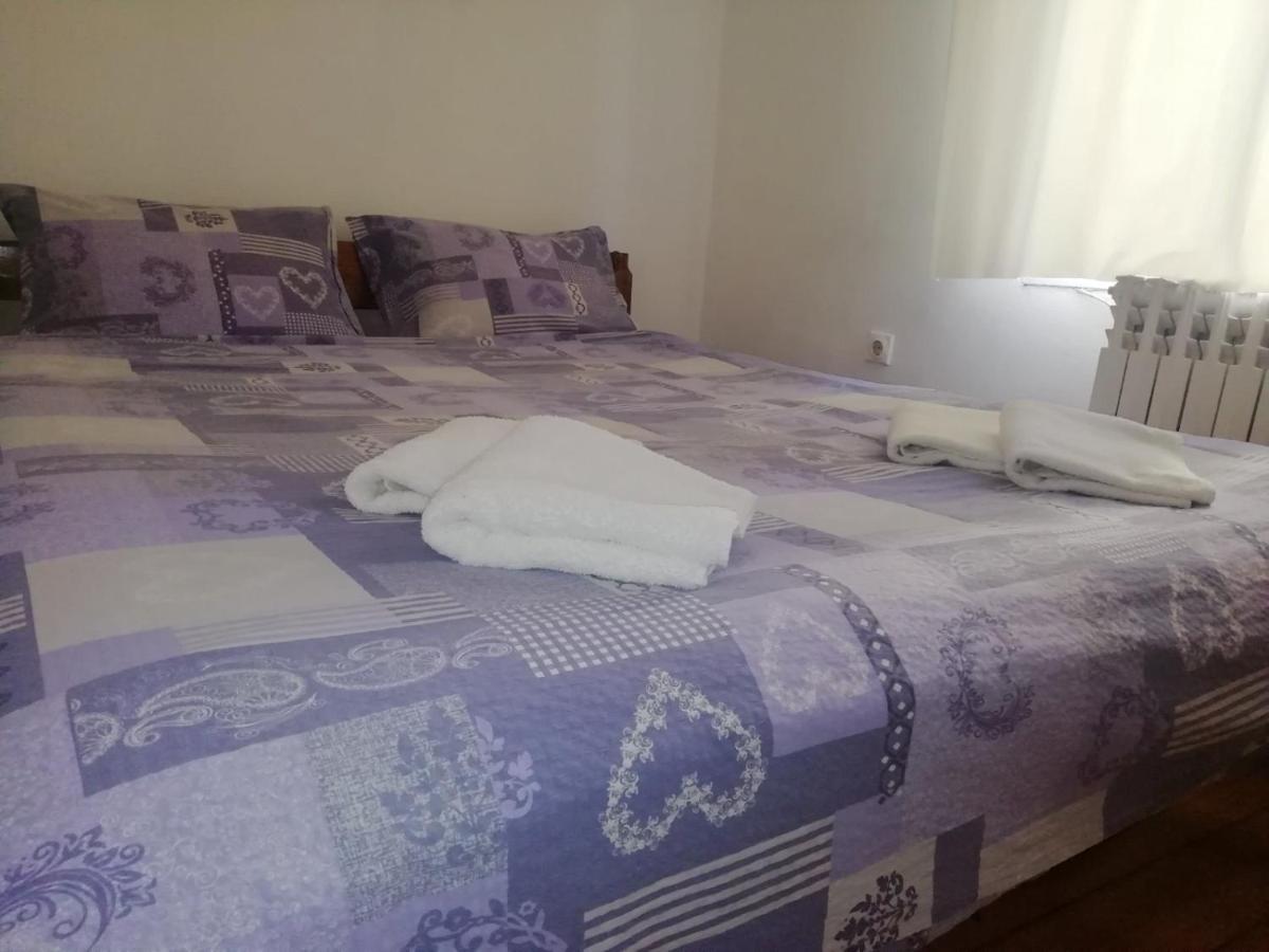 Apartment Green Free Private Parking Novi Sad Eksteriør billede