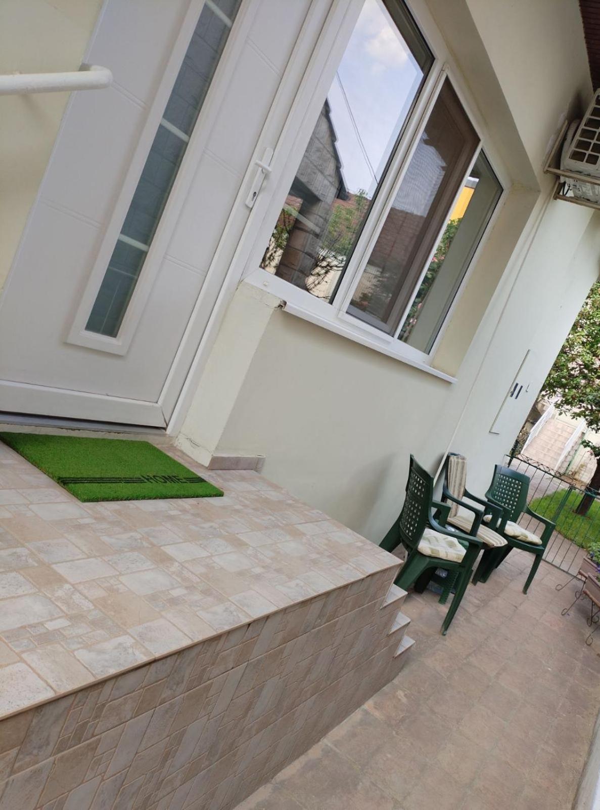 Apartment Green Free Private Parking Novi Sad Eksteriør billede