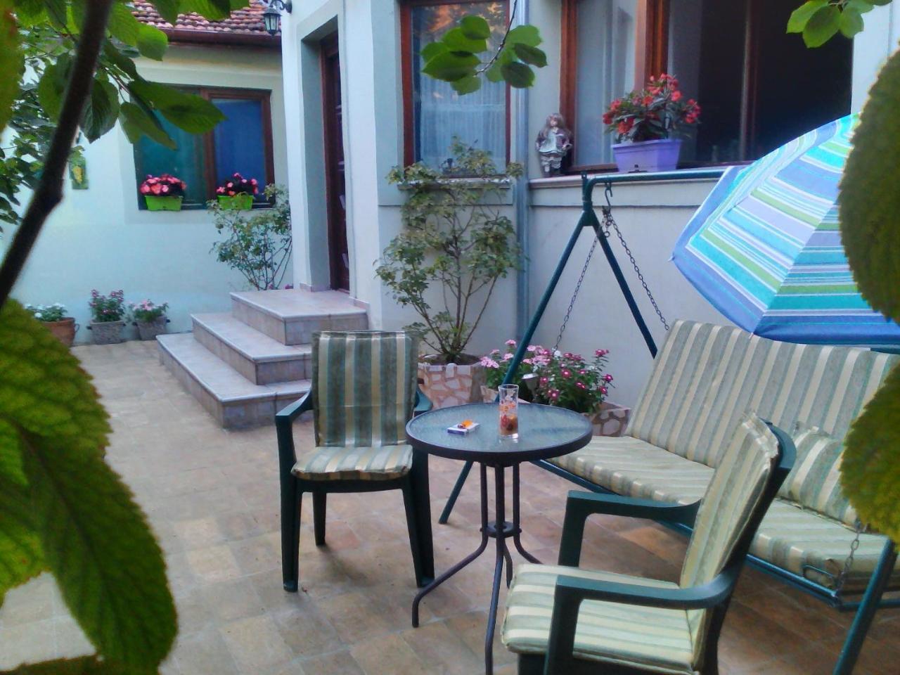 Apartment Green Free Private Parking Novi Sad Eksteriør billede